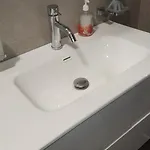 דירה Bora Albania Me Vetsherbim 24 Prane Liqenit