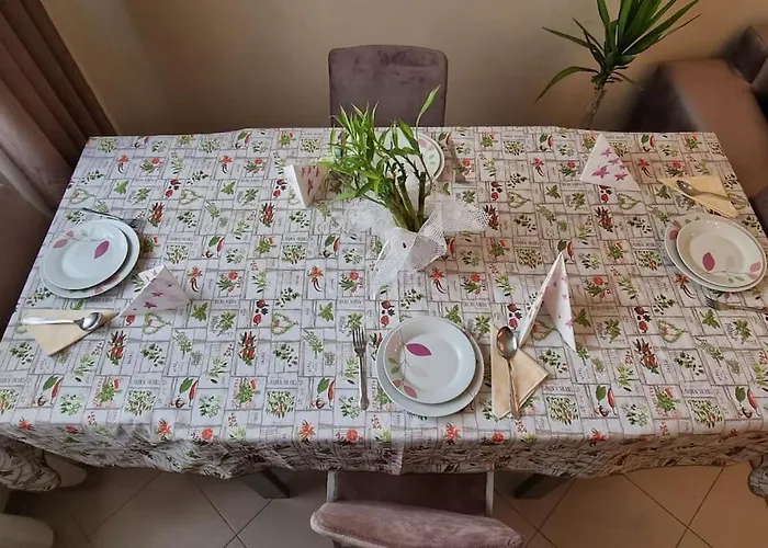 Bora Albania Me Vetsherbim 24 Prane Liqenit * Tirana