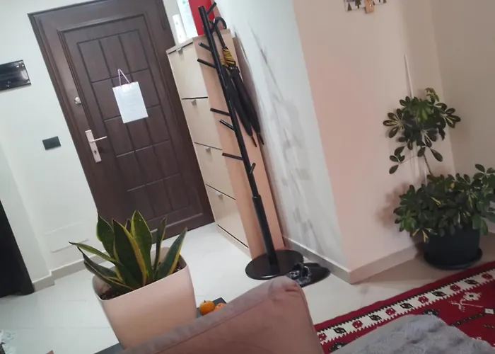 Bora Albania Me Vetsherbim 24 Prane Liqenit Apartment *